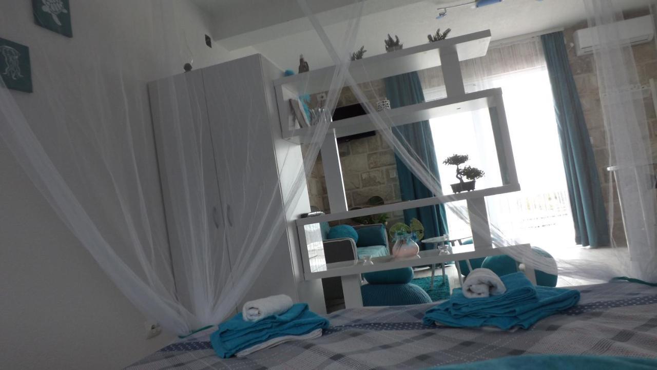 Lustica Apartments 外观 照片