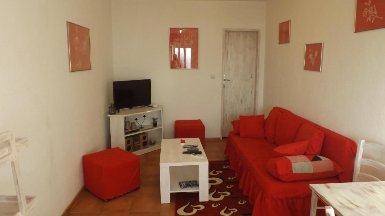 Lustica Apartments 外观 照片